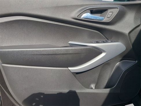 New 2026 Chevrolet Trax RS image 18