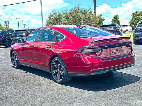 Used 2024 Honda Accord Sport image 6
