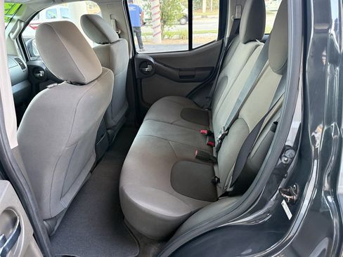 Used 2013 Nissan Xterra X image 7