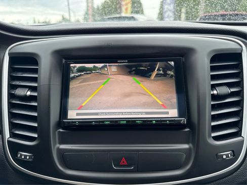 Used 2015 Chrysler 200 Limited w/ Convenience Group FWD image 29