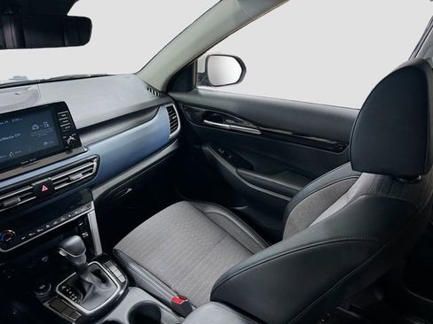 Certified 2023 Kia Seltos S image 21