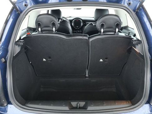 Used 2018 MINI Cooper S image 19