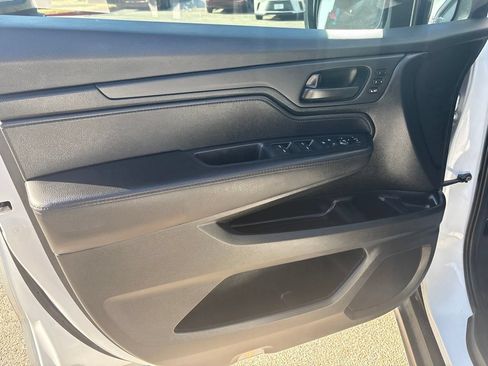 Used 2024 Honda Odyssey EX-L image 12