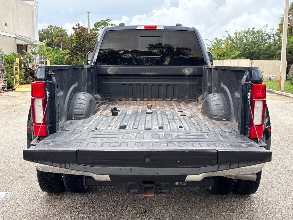 Used 2022 Ford F450 Lariat w/ Lariat Ultimate Package AWD/4WD image 9