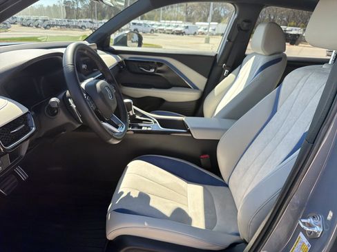 Used 2025 Acura ADX A-Spec image 16