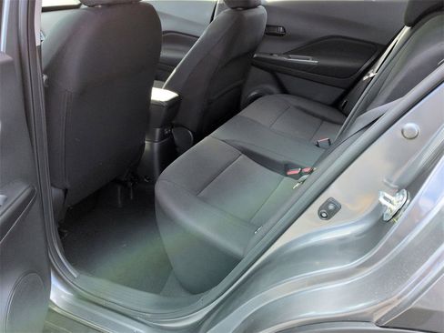 New 2025 Nissan Kicks Play S image 16