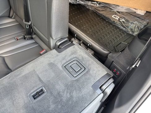 New 2025 Audi Q7 3.0T Premium Plus image 13