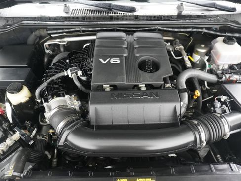 Used 2021 Nissan Frontier SV w/ Midnight Edition Floor Mats RWD image 27