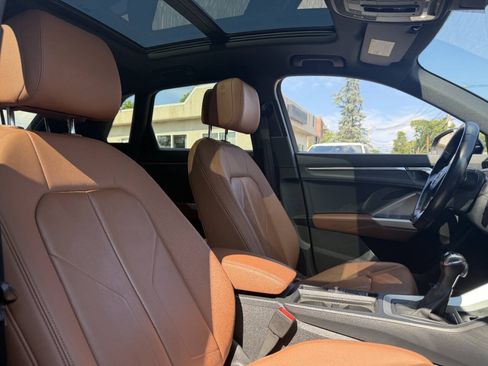 Used 2019 Audi Q3 2.0T Premium Plus w/ Premium Plus Package AWD/4WD image 30