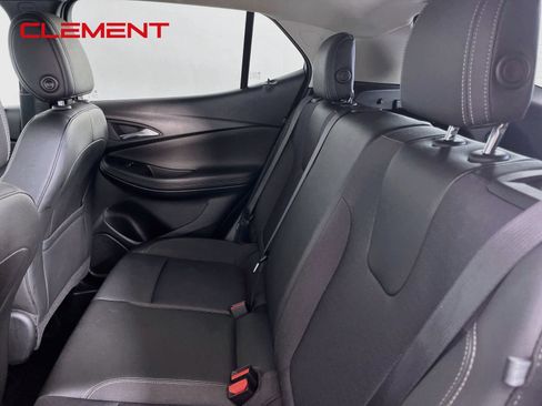 Used 2025 Buick Encore GX Preferred FWD image 29