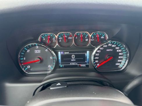 Used 2020 Chevrolet Tahoe LT w/ Luxury Package AWD/4WD image 25