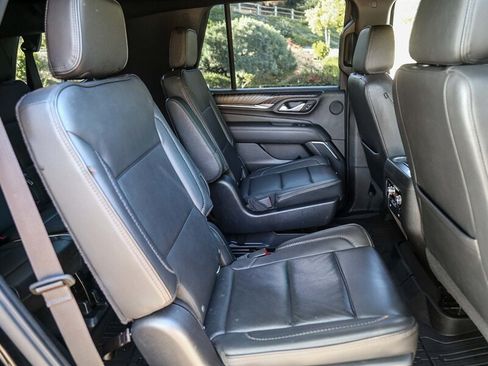 Used 2021 GMC Yukon Denali w/ LPO, Illumination Package AWD/4WD image 23