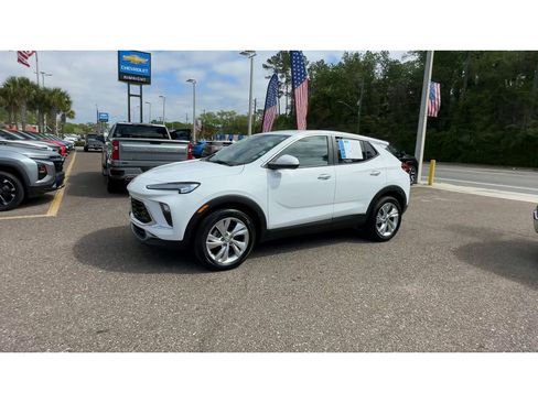 Used 2025 Buick Encore GX Preferred image 6