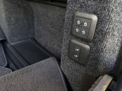 Used 2018 Land Rover Range Rover Long Wheelbase Supercharged image 36