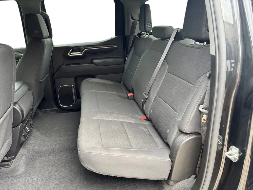 Used 2022 Chevrolet Silverado 1500 RST AWD/4WD image 27