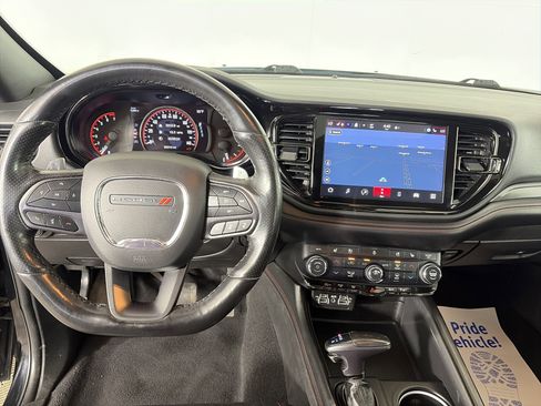Used 2023 Dodge Durango GT image 3