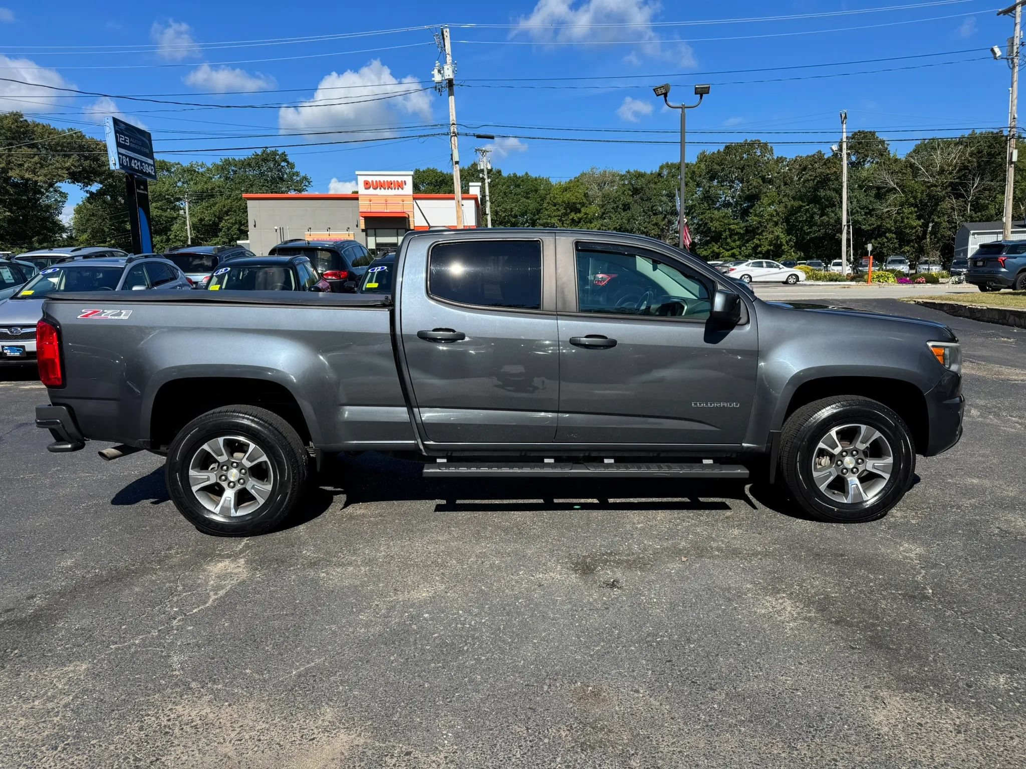 Used 2017 Chevrolet Colorado Z71 AWD/4WD image 8
