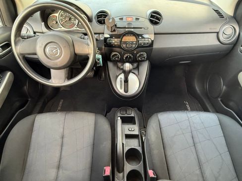 Used 2014 MAZDA MAZDA2 Sport image 25