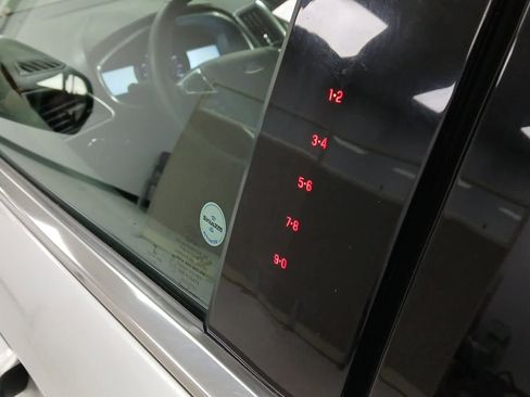 Used 2019 Ford Edge Titanium w/ Cold Weather Package image 7