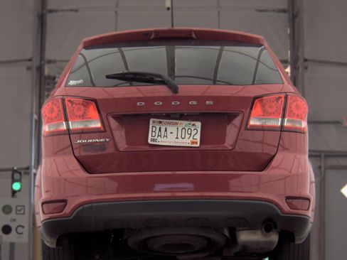 Used 2019 Dodge Journey SE FWD image 5