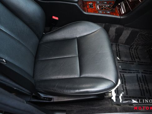 Used 1999 Mercedes-Benz E 320 Sedan image 27