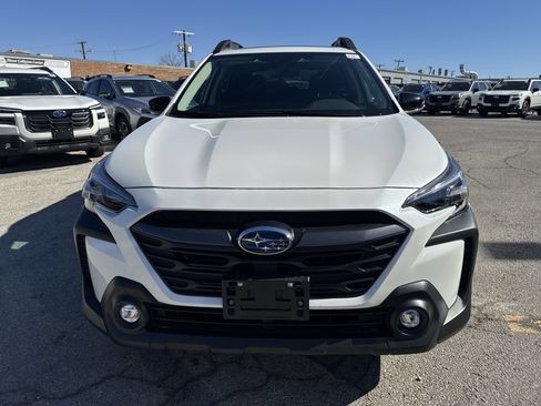 Certified 2025 Subaru Outback Premium w/ Popular Package #1A image 8