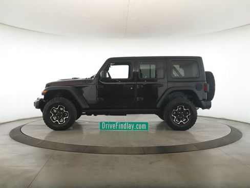 Used 2023 Jeep Wrangler Unlimited Rubicon w/ Cold Weather Group AWD/4WD image 6