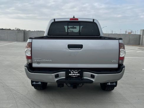 Used 2014 Toyota Tacoma 4x4 Double Cab w/ TRD Sport Package image 6