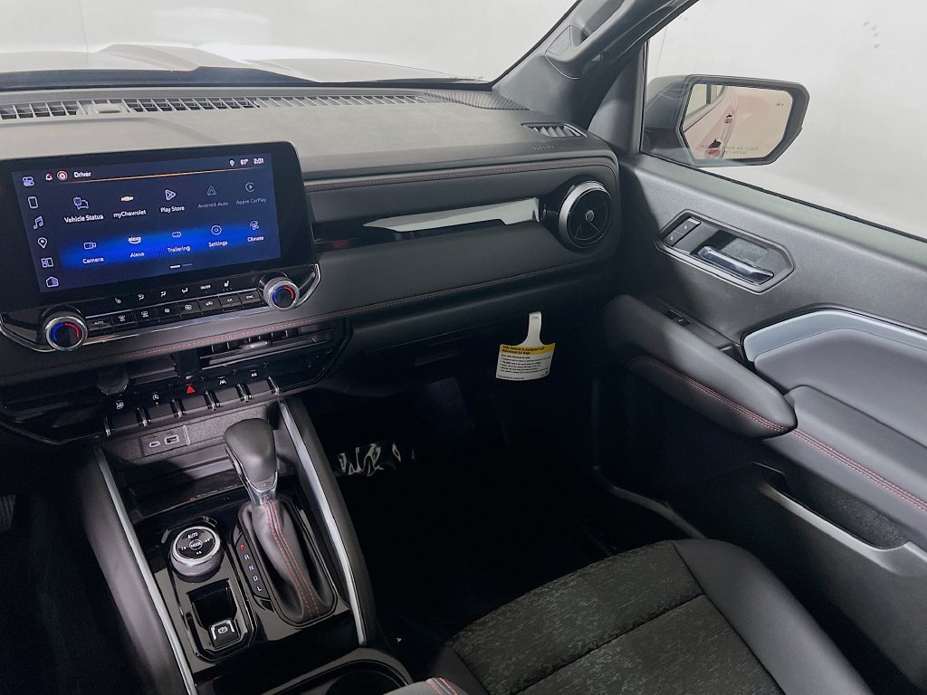 Used 2025 Chevrolet Colorado Z71 AWD/4WD image 20