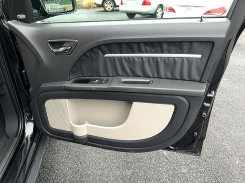 Used 2009 Dodge Journey SXT image 18