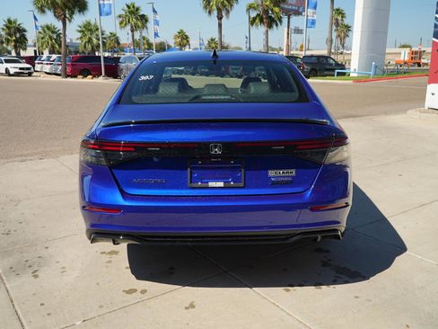 Used 2025 Honda Accord Sport image 6