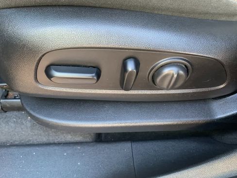 Used 2018 GMC Terrain SLE w/ Driver Convenience Package image 23