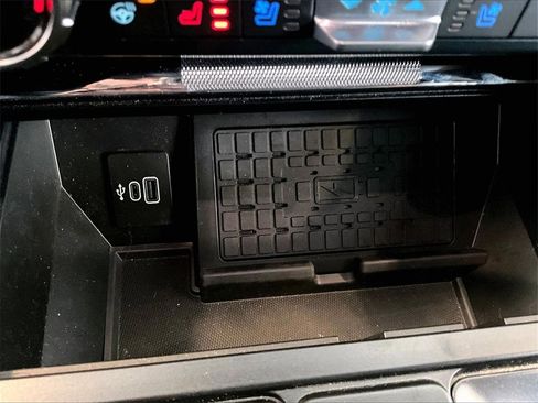 Used 2025 Ford F150 Lariat w/ Equipment Group 501A Mid image 26