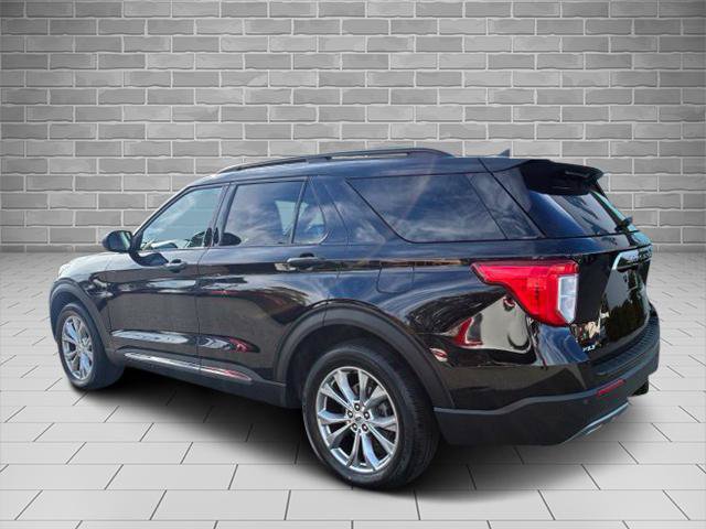 Certified 2023 Ford Explorer XLT w/ Equipment Group 202A AWD/4WD image 7