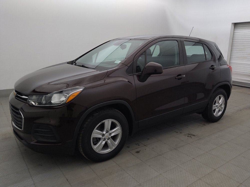 Used 2020 Chevrolet Trax LS FWD image 2