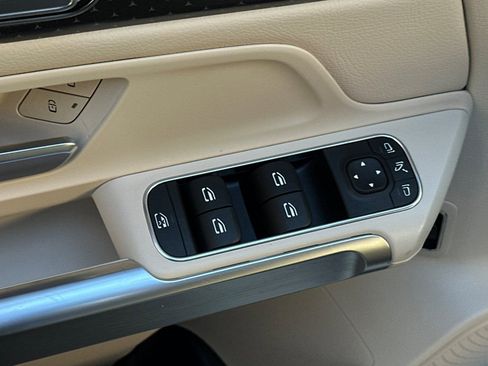 Certified 2026 Mercedes-Benz GLB 250 image 27