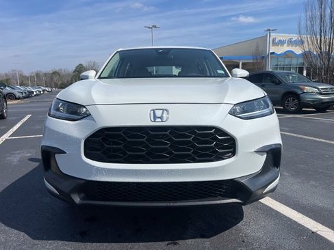 Certified 2024 Honda HR-V LX image 3