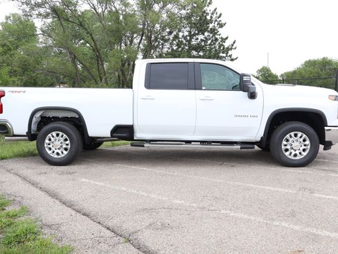 New 2026 Chevrolet Silverado 3500 LT w/ Safety Package AWD/4WD image 5