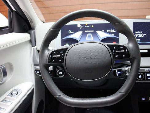 Used 2023 Hyundai Ioniq 5 SEL w/ Cargo Package image 39