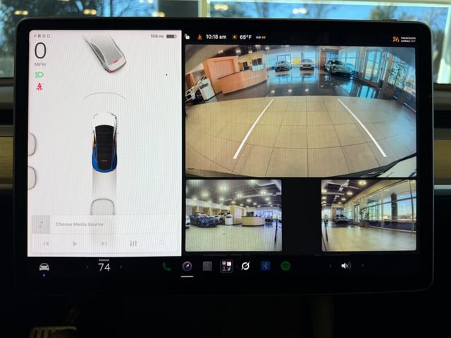 Used 2022 Tesla Model Y Performance AWD/4WD image 34