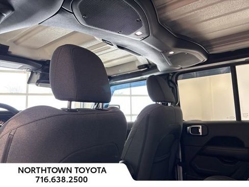 Used 2024 Jeep Wrangler Sahara w/ Safety Group image 14