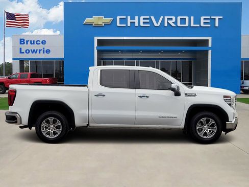Used 2024 GMC Sierra 1500 SLT RWD image 6