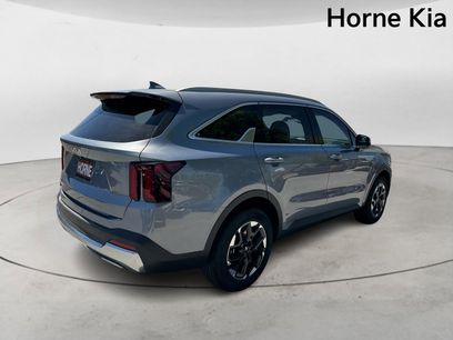 New 2025 Kia Sorento S w/ Panoramic Sunroof Package