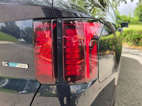 Used 2021 Kia Sorento S FWD image 12