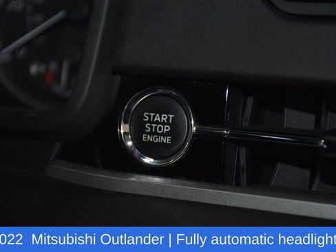 Used 2022 Mitsubishi Outlander SE image 14