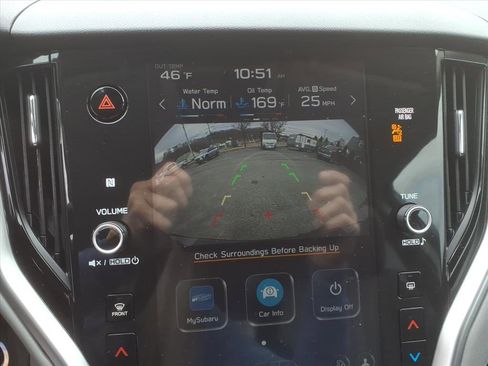Used 2025 Subaru Outback Premium image 22
