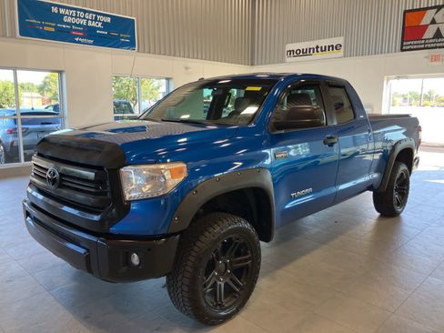 Used 2016 Toyota Tundra SR5 image 1