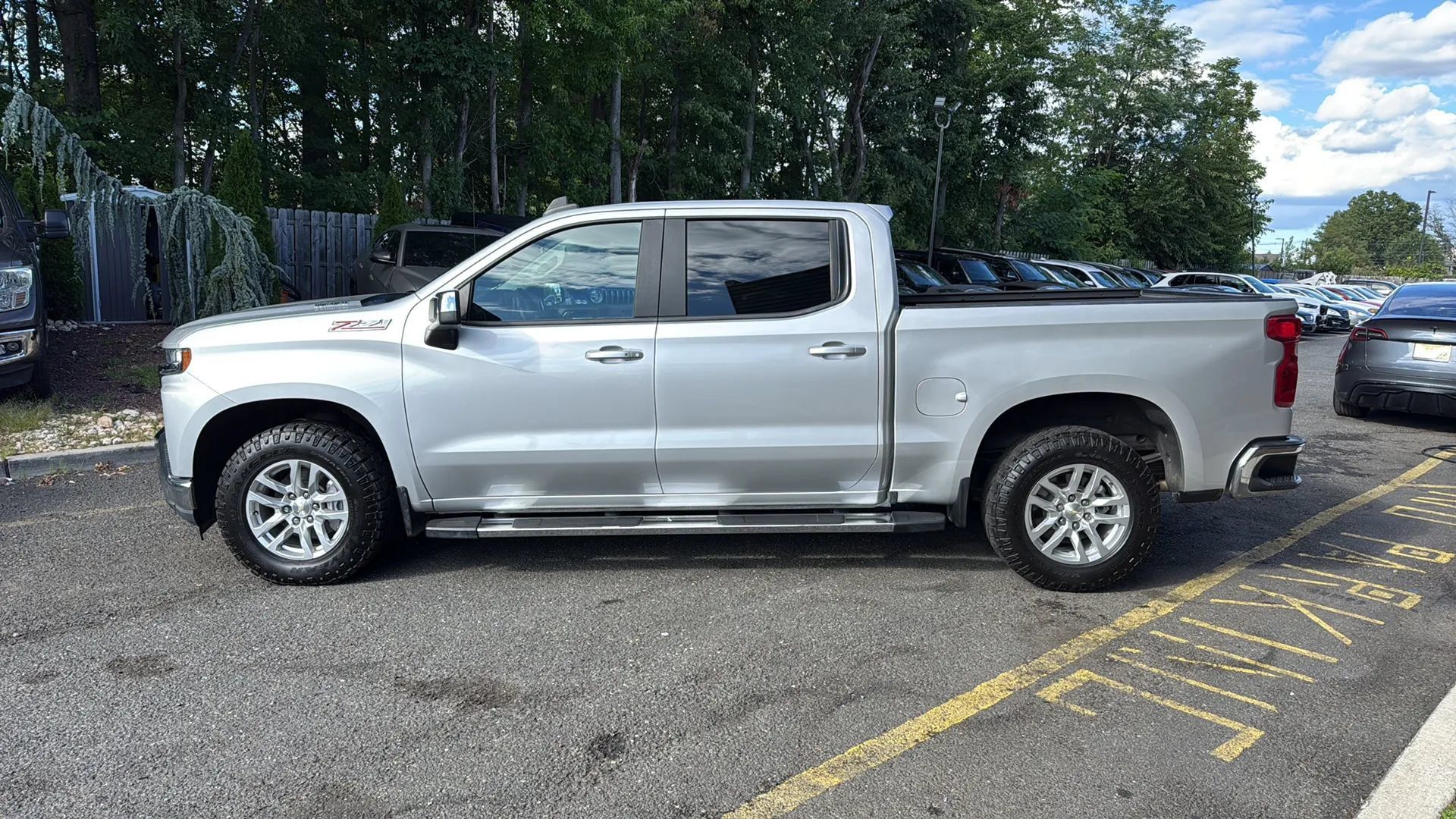 Used 2020 Chevrolet Silverado 1500 LT w/ All-Star Edition AWD/4WD image 8