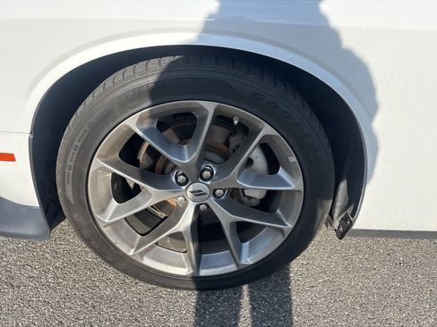 Used 2022 Dodge Challenger GT image 10