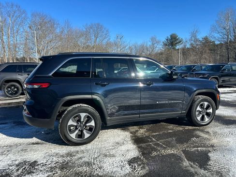 Used 2023 Jeep Grand Cherokee 4WD 4xe w/ Luxury Tech Group II image 4